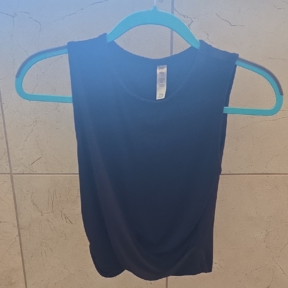 ALO Yoga Tops - ALO Yoga Black Tank Top